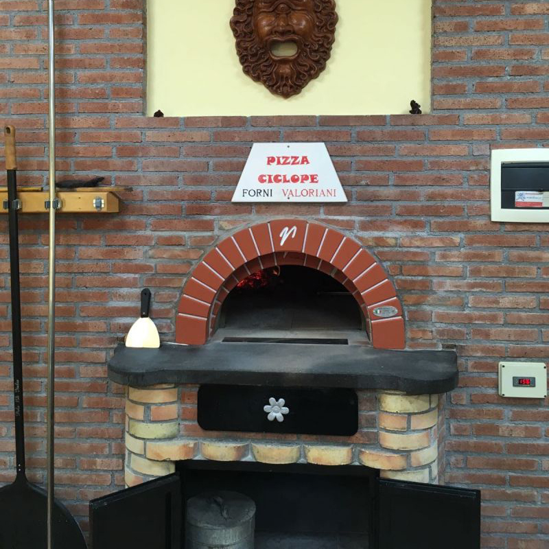 картинка Печь для пиццы дровяная Valoriani Vesuvio 140x180 OT