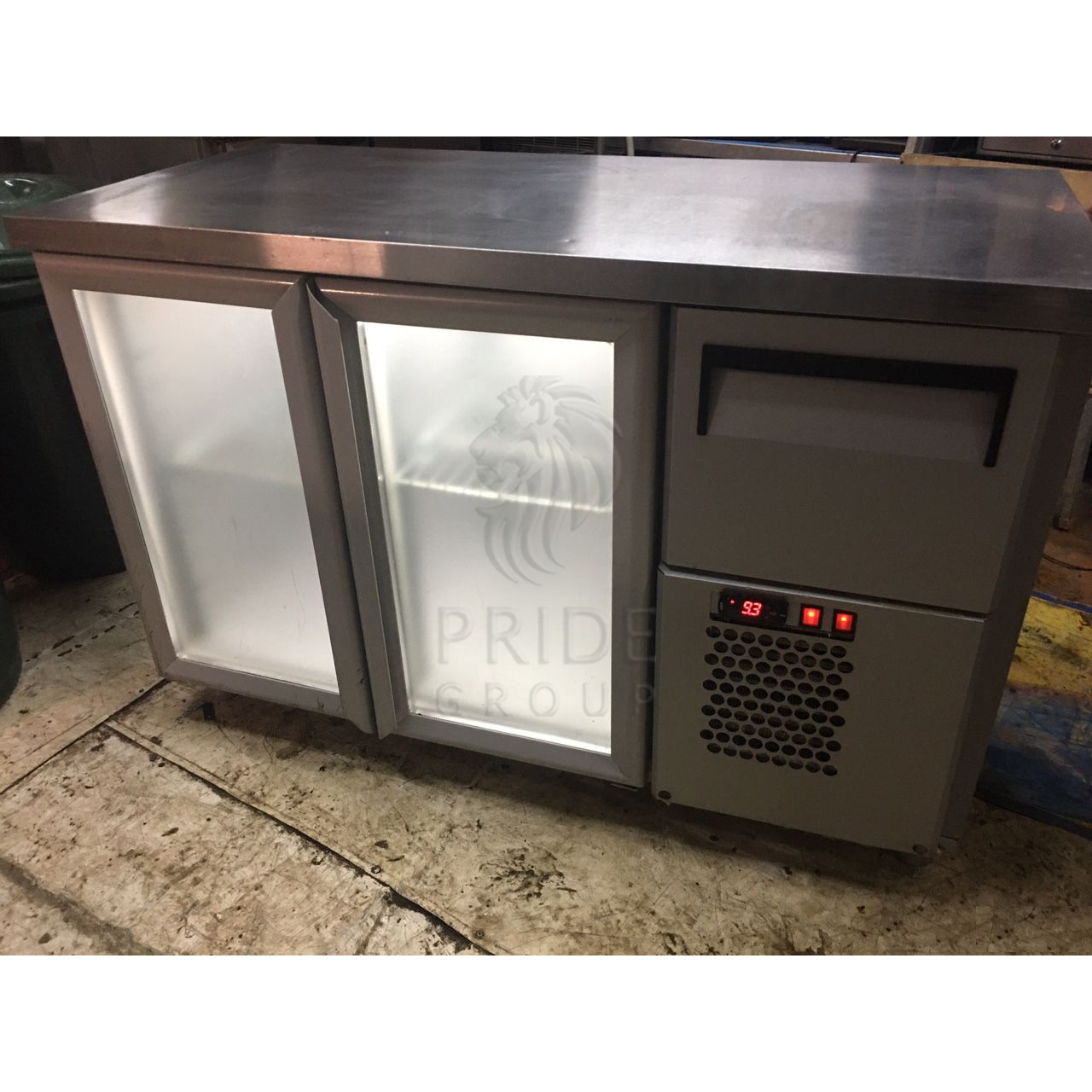 картинка Холодильный барный стол T57 M2-1-G 9006/9005 (BAR-250С Carboma)