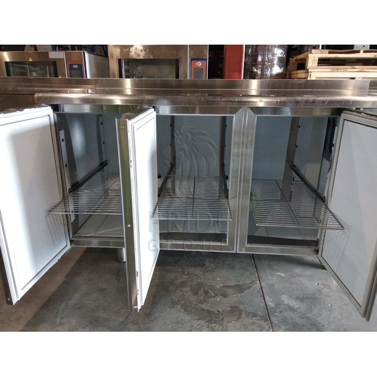 Холодильный стол Polair TM3GN-GC